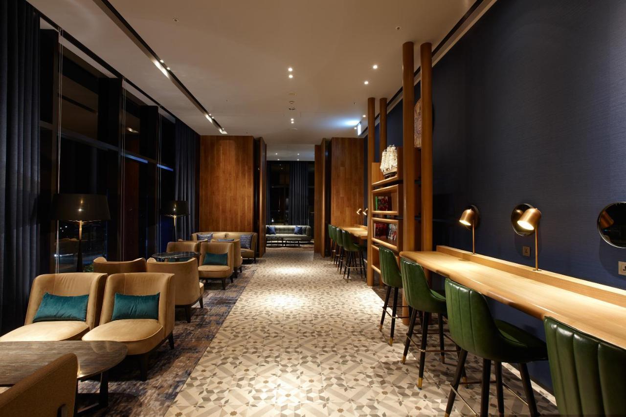 Cozzi Blu Otel Zhongli Dış mekan fotoğraf The library at the hotel